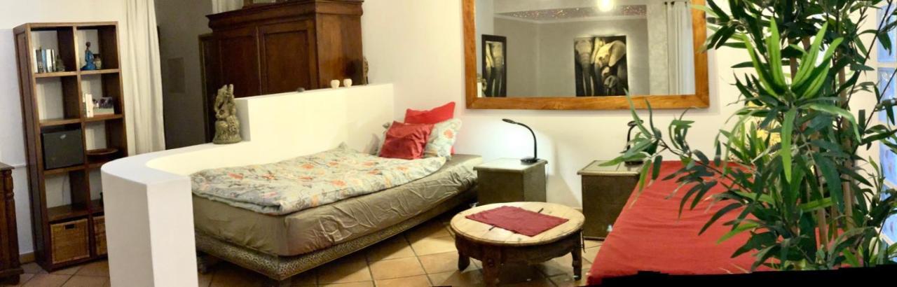 La Galeria Apartment *