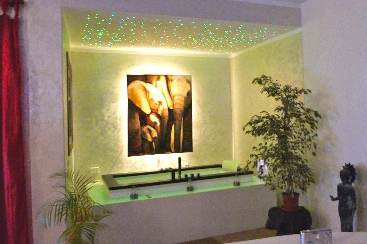 La Galeria Apartment