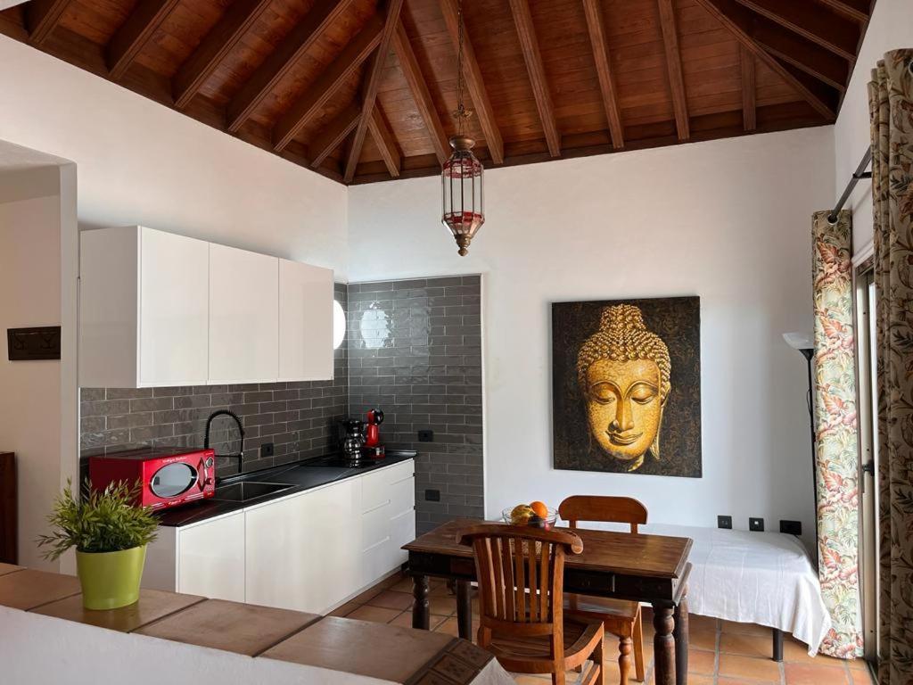 La Galeria Apartment *